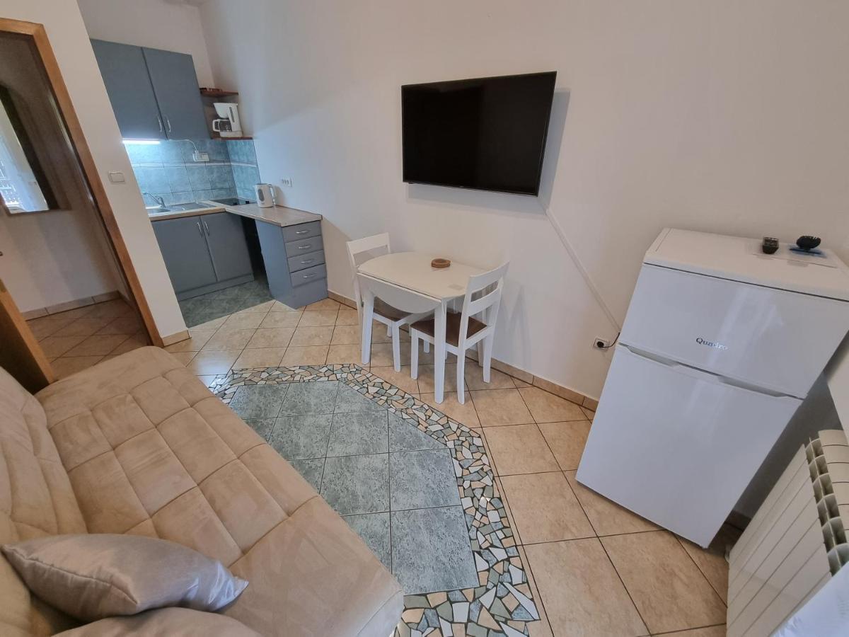 Apartman 2 Apartment Liznjan Ngoại thất bức ảnh