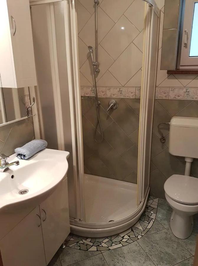 Apartman 2 Apartment Liznjan Ngoại thất bức ảnh