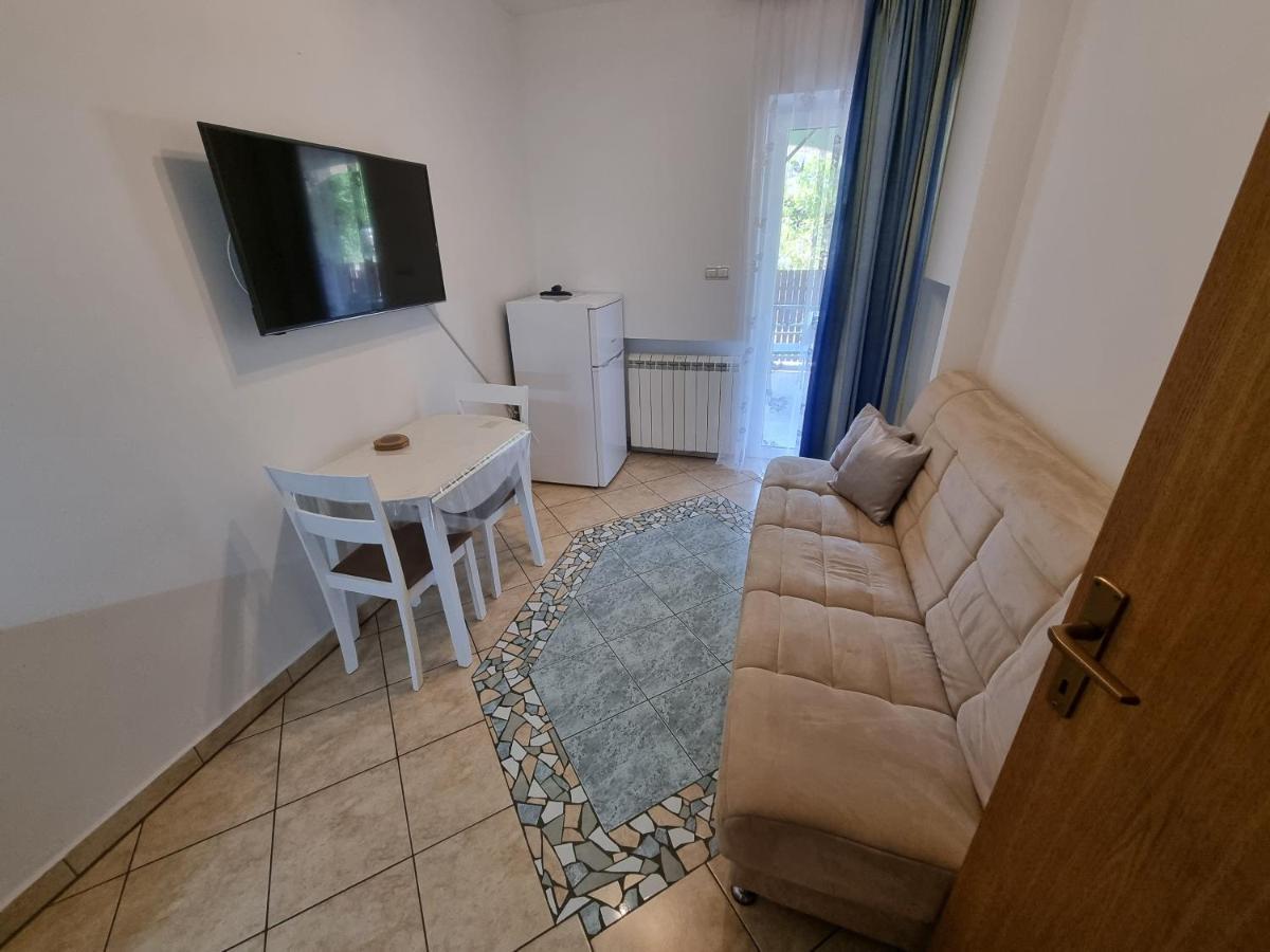 Apartman 2 Apartment Liznjan Ngoại thất bức ảnh