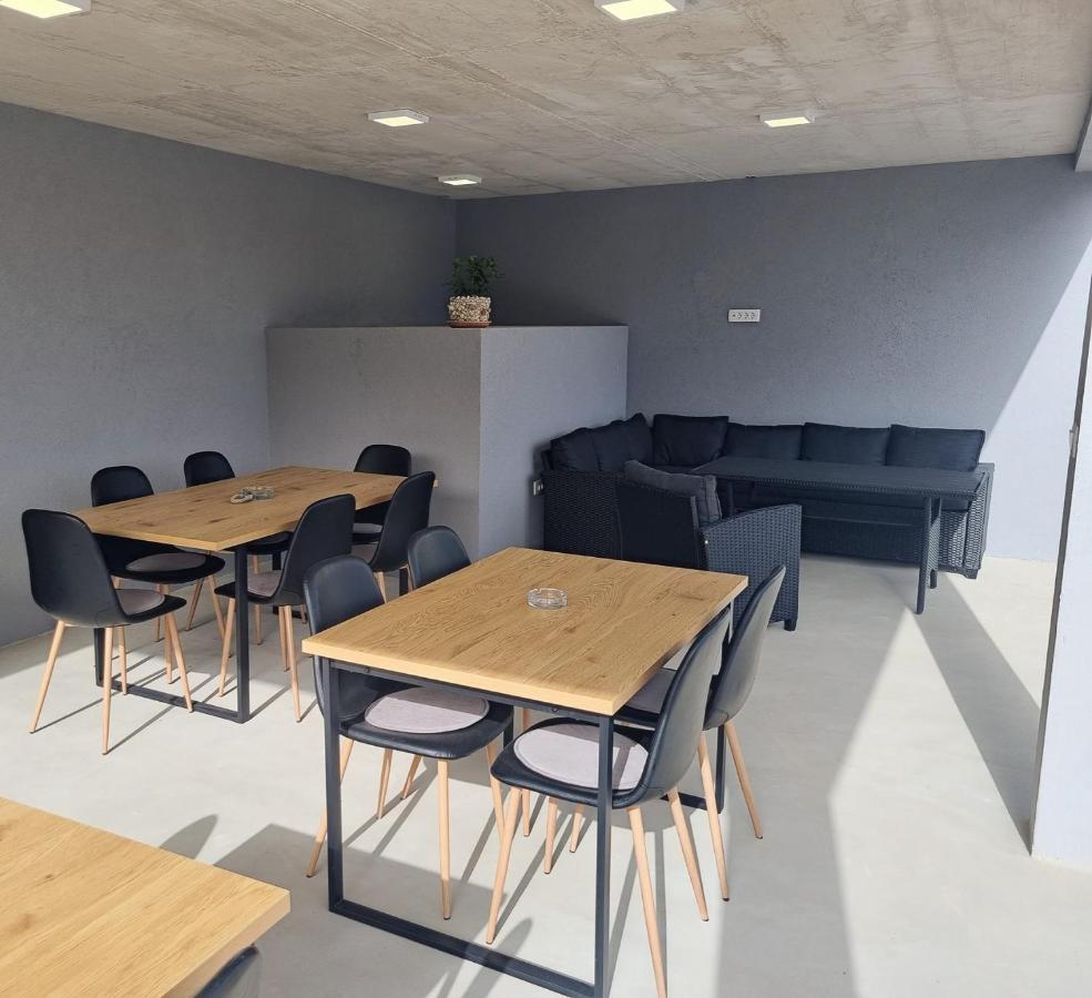 Apartman 2 Apartment Liznjan Ngoại thất bức ảnh
